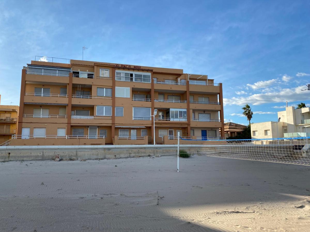 Beachfront And Bright Apartment Mareny Barraquetas Zewnętrze zdjęcie